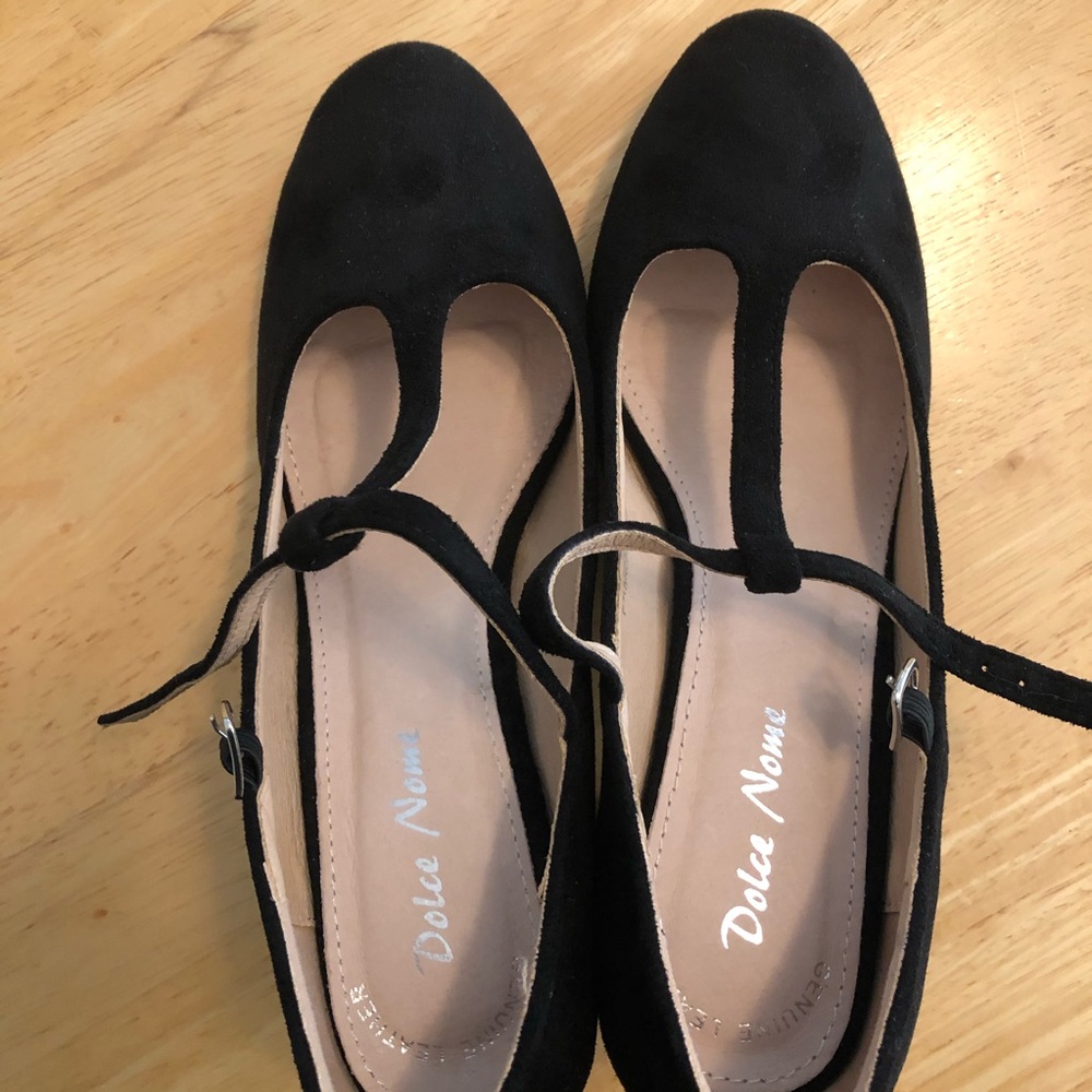 ModCloth / Spellbinding Stroll T-strap Heel / US 8